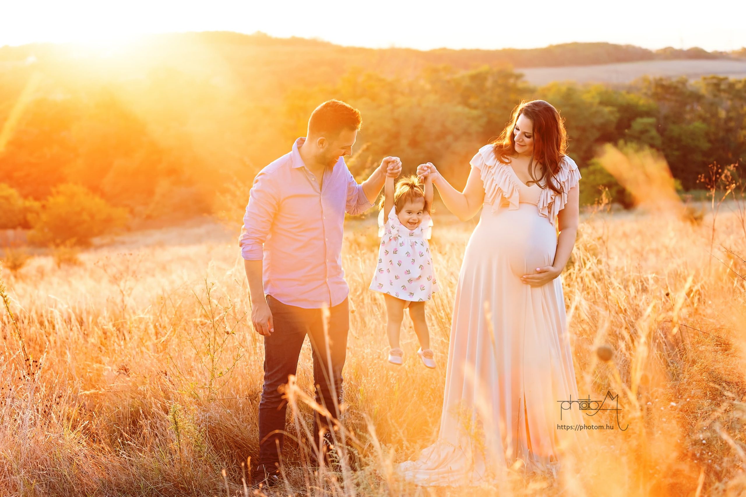 Naplementés kismama fotózás