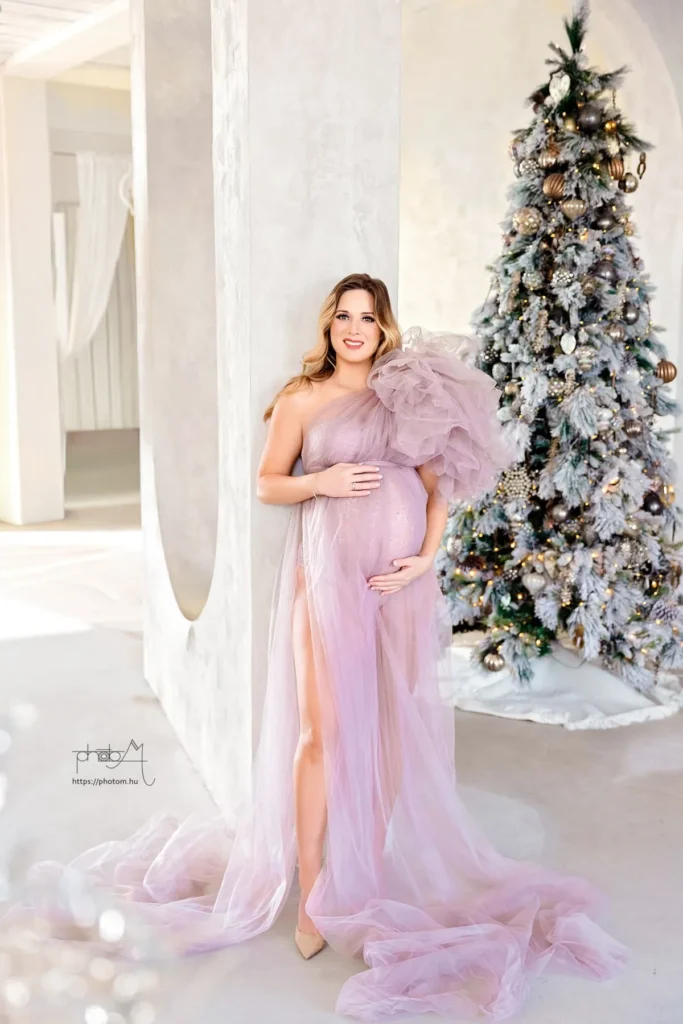 Homepage 3 Christmas maternity photoshoot in Budapest